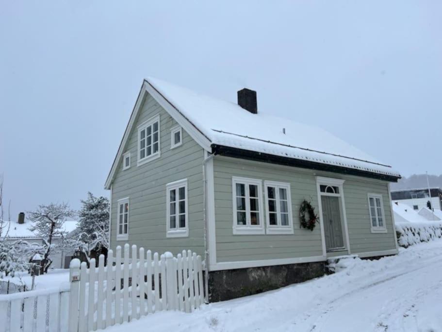 Elins Gjestehus Egersund Exterior photo